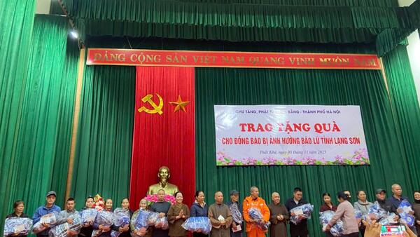 Giáo hội phật giáo việt nam tỉnh lạng sơn và chùa bằng trao quà hỗ trợ  nhân dân xã thất khê bị ảnh hưởng thiên tai