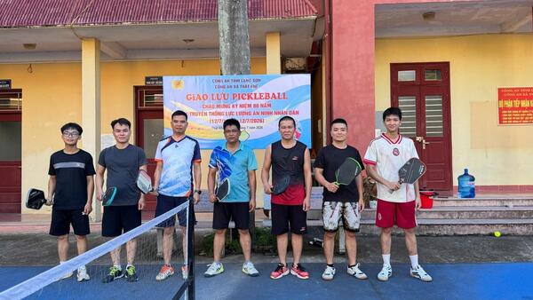 Công an xã Thất Khê tổ chức giao lưu Pickleball chào mừng kỷ niệm 80 năm Ngày truyền thống lực lượng An ninh nhân dân